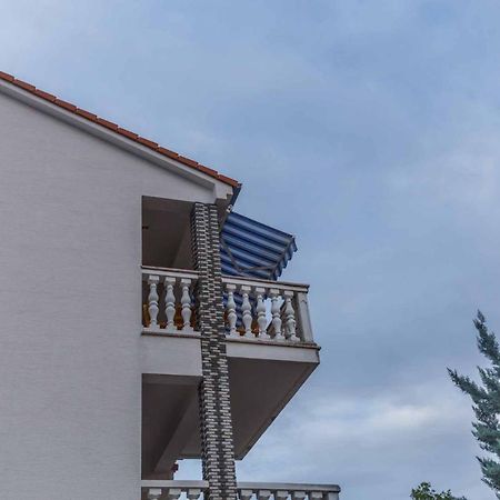 Apartman Mauro Malinska Εξωτερικό φωτογραφία