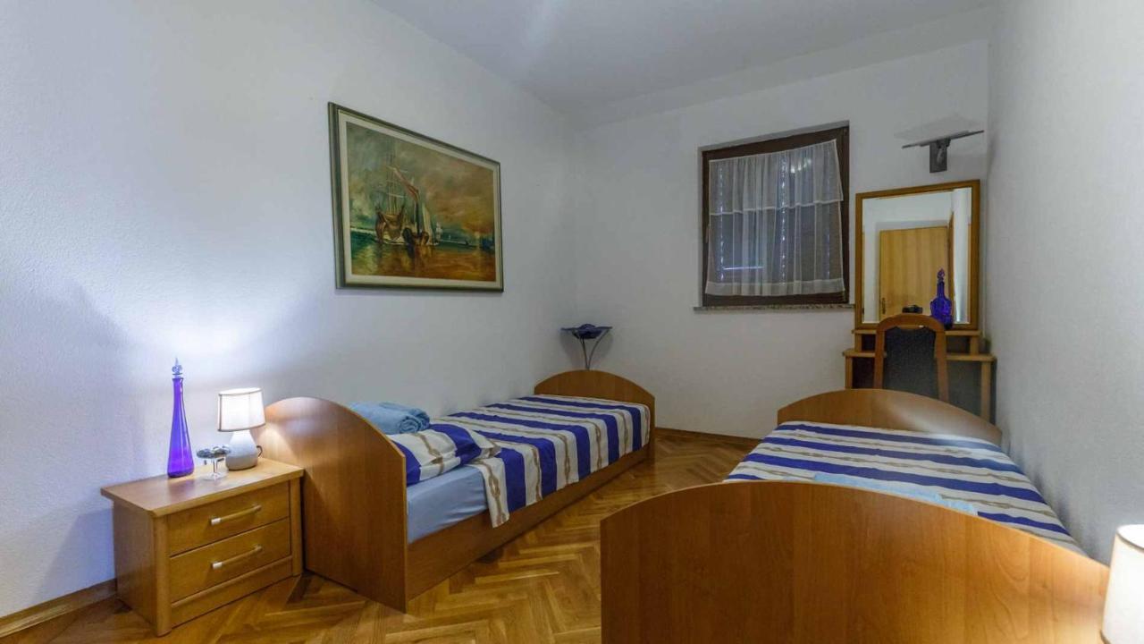 Apartman Mauro Malinska Εξωτερικό φωτογραφία