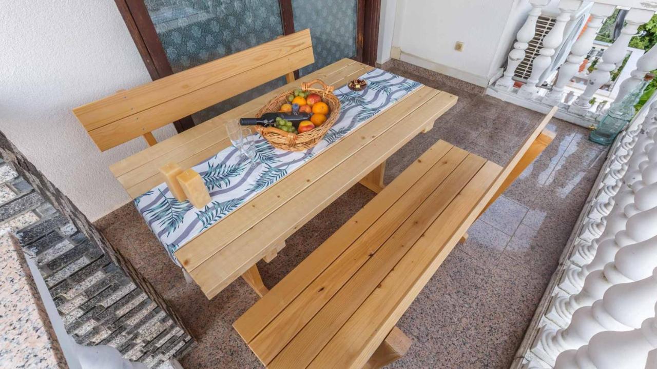 Apartman Mauro Malinska Εξωτερικό φωτογραφία