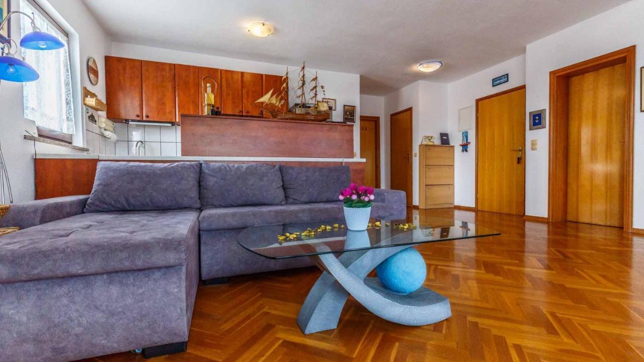 Apartman Mauro Malinska Εξωτερικό φωτογραφία