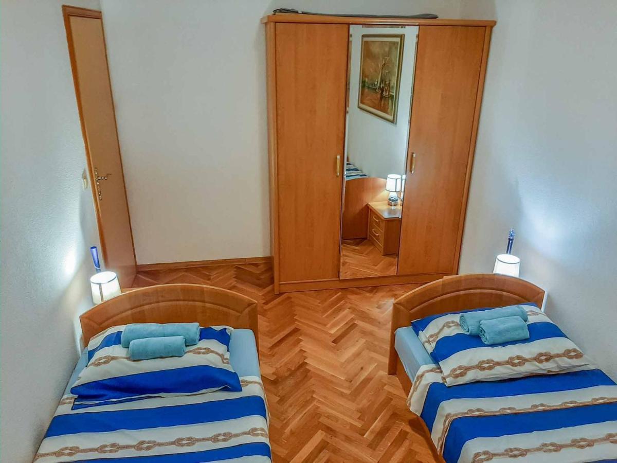 Apartman Mauro Malinska Εξωτερικό φωτογραφία